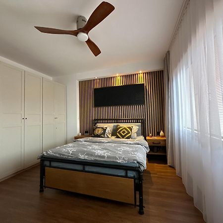 Andel Apartment With Terrace Prague Luaran gambar
